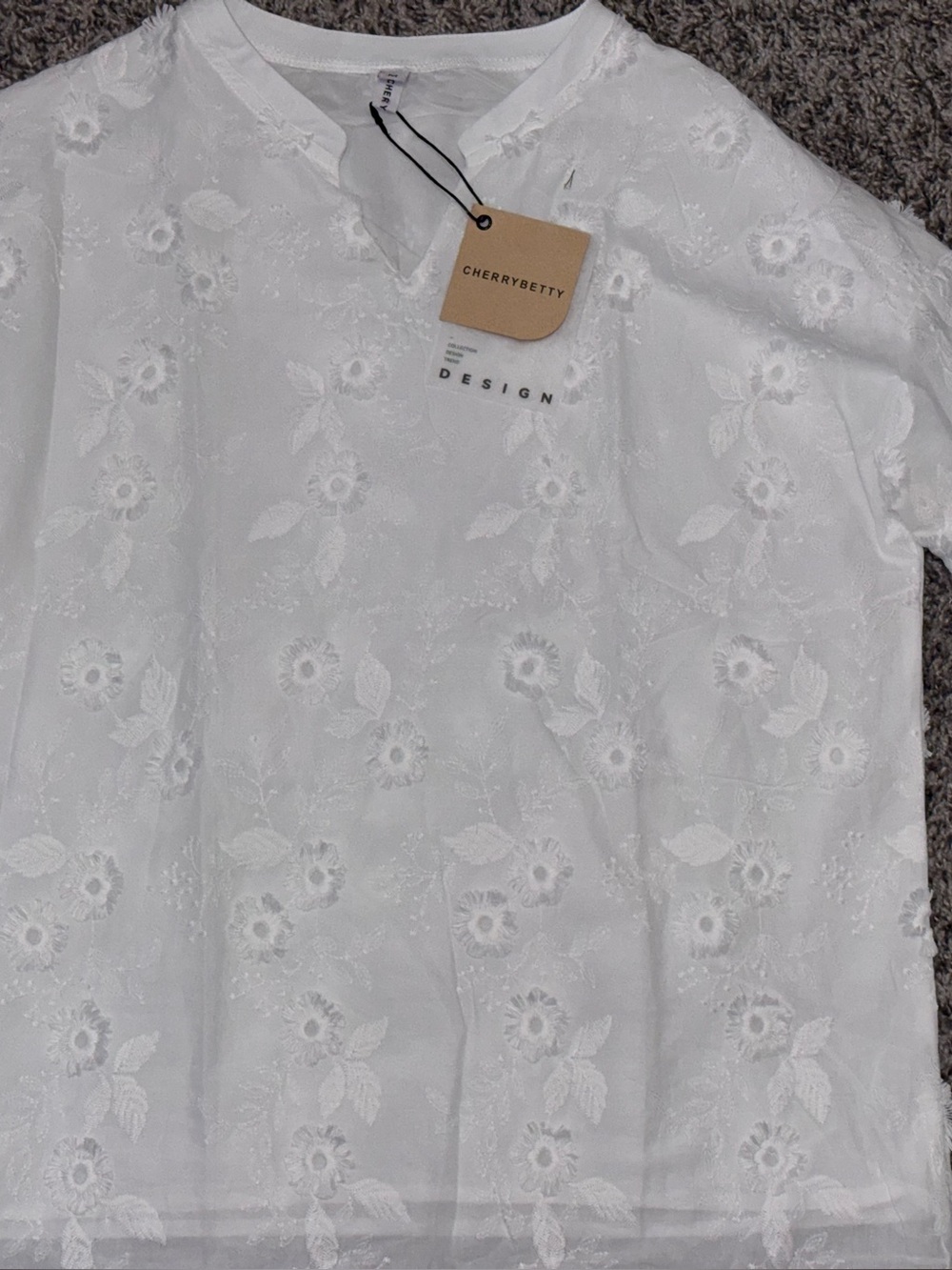 White Embroidered Floral Blouse - Picture 6 of 12